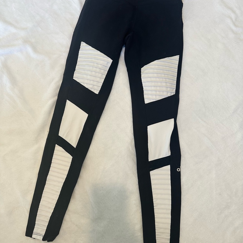ALO Yoga Black and White Leggings